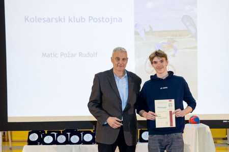 232 sportnik leta 